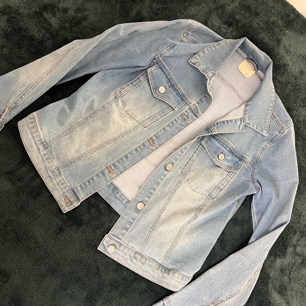 Women's Light Blue Denim Jean Jacket